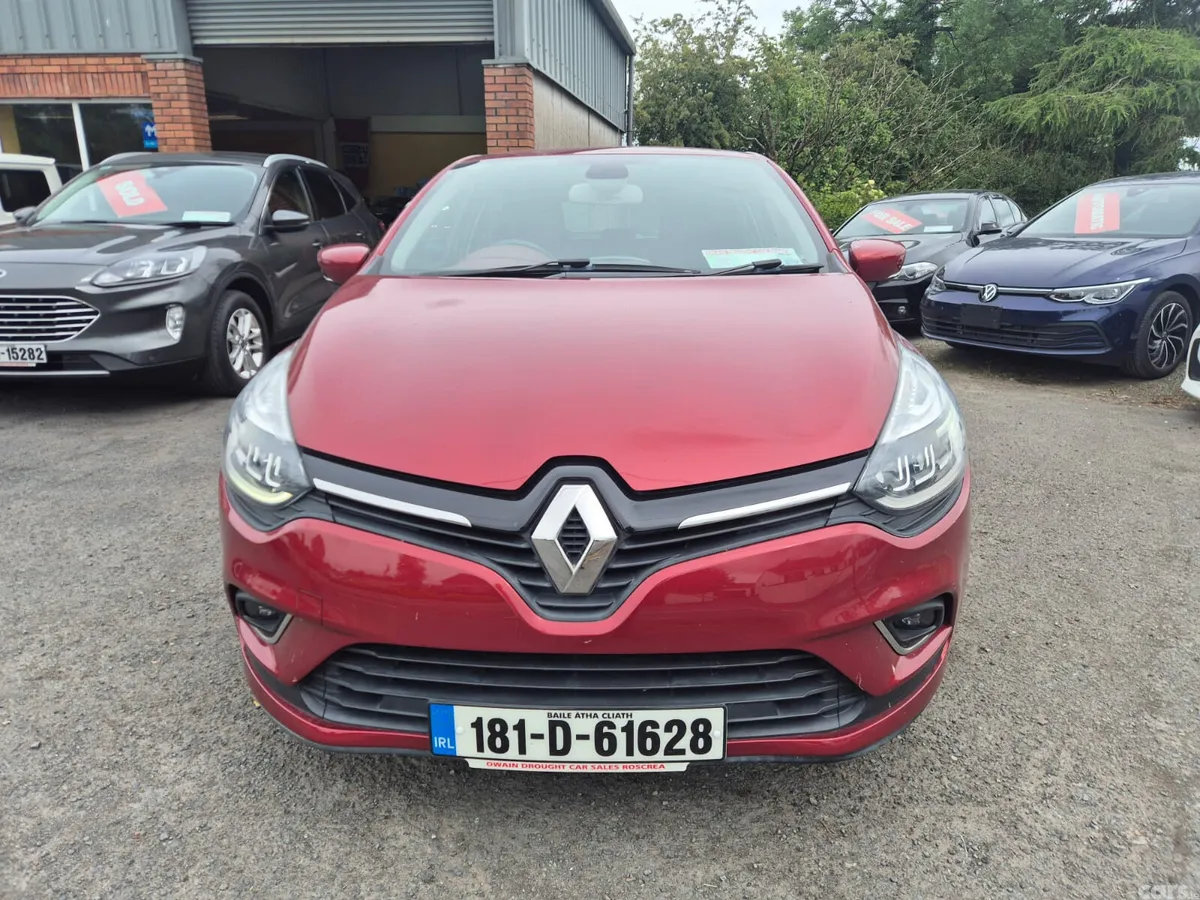 Renault Clio Hatchback, Petrol, 2018, Red
