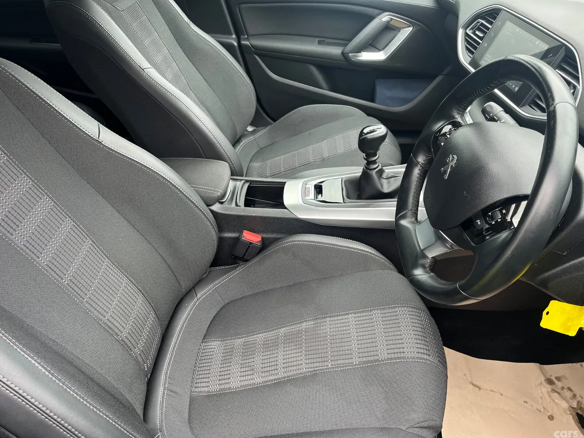 Peugeot 308 Estate, Diesel, 2021, Black
