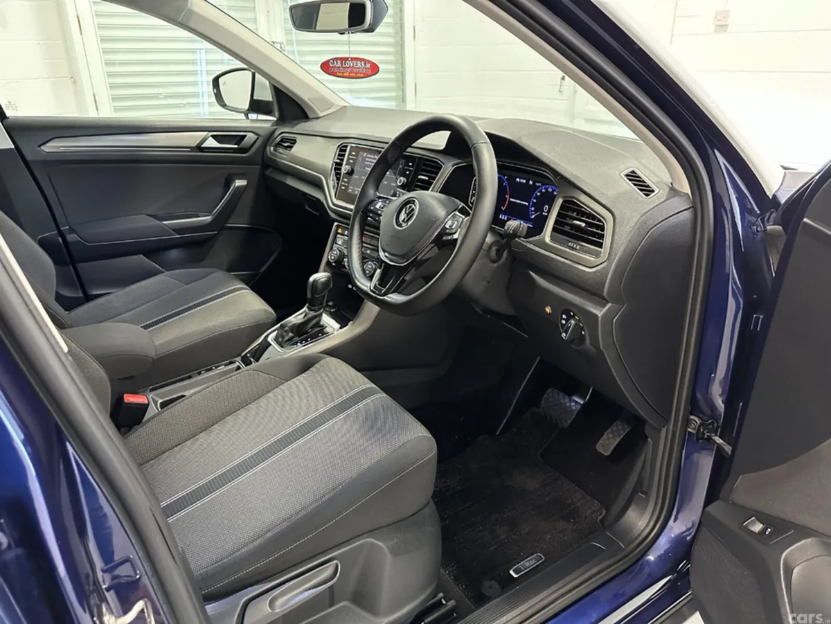 Volkswagen T-Roc SUV, Diesel, 2020, Blue