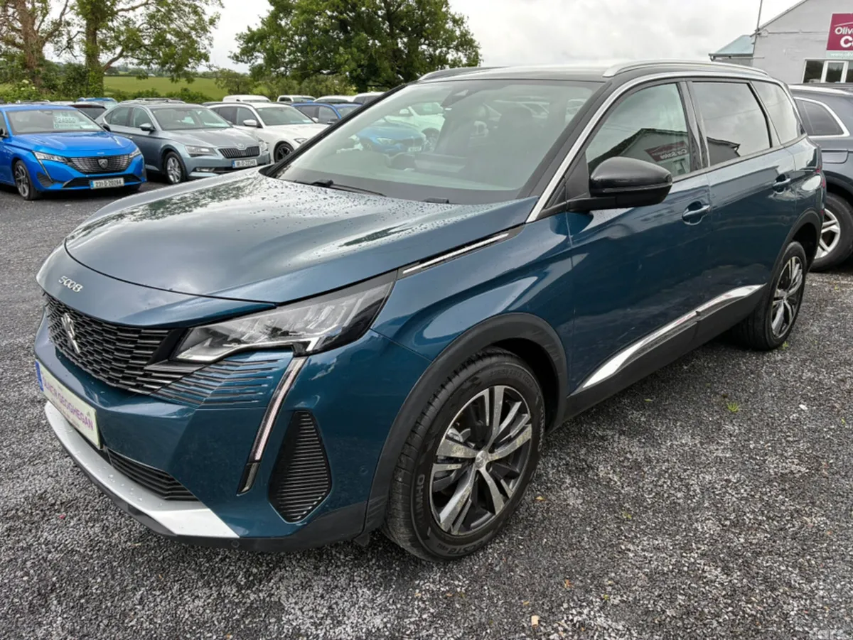 Peugeot 5008 MPV, Diesel, 2023, Blue