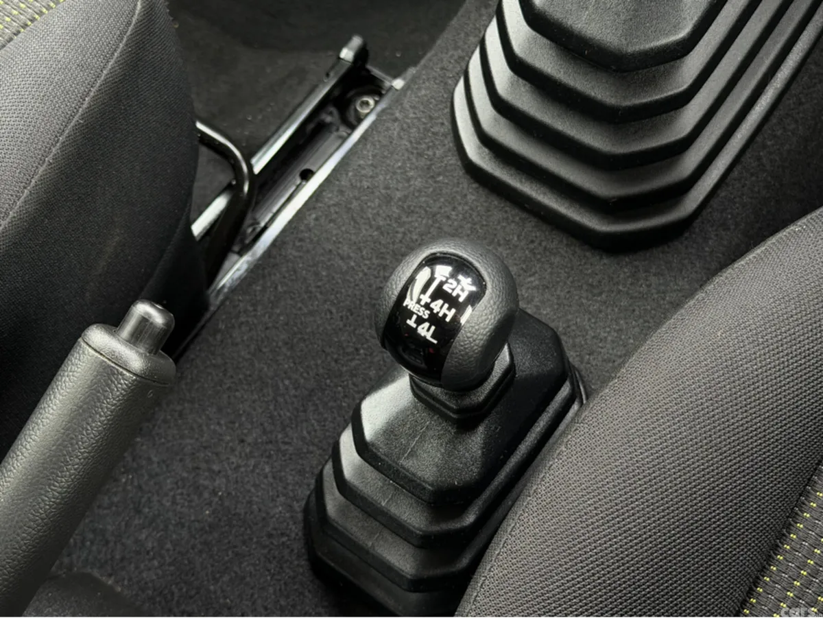 Suzuki Jimny MPV, Petrol, 2023, Grey