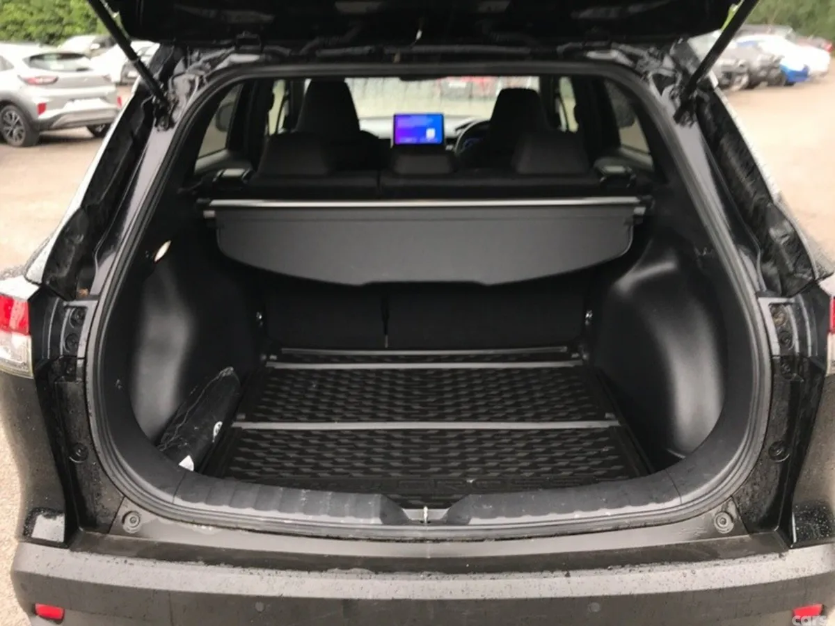 Toyota Corolla Cross Hatchback, Petrol Hybrid, 2024, Black