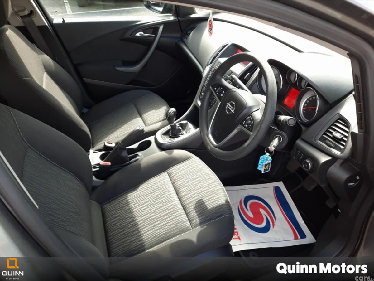 Opel Astra Saloon, Diesel, 2017, Grey