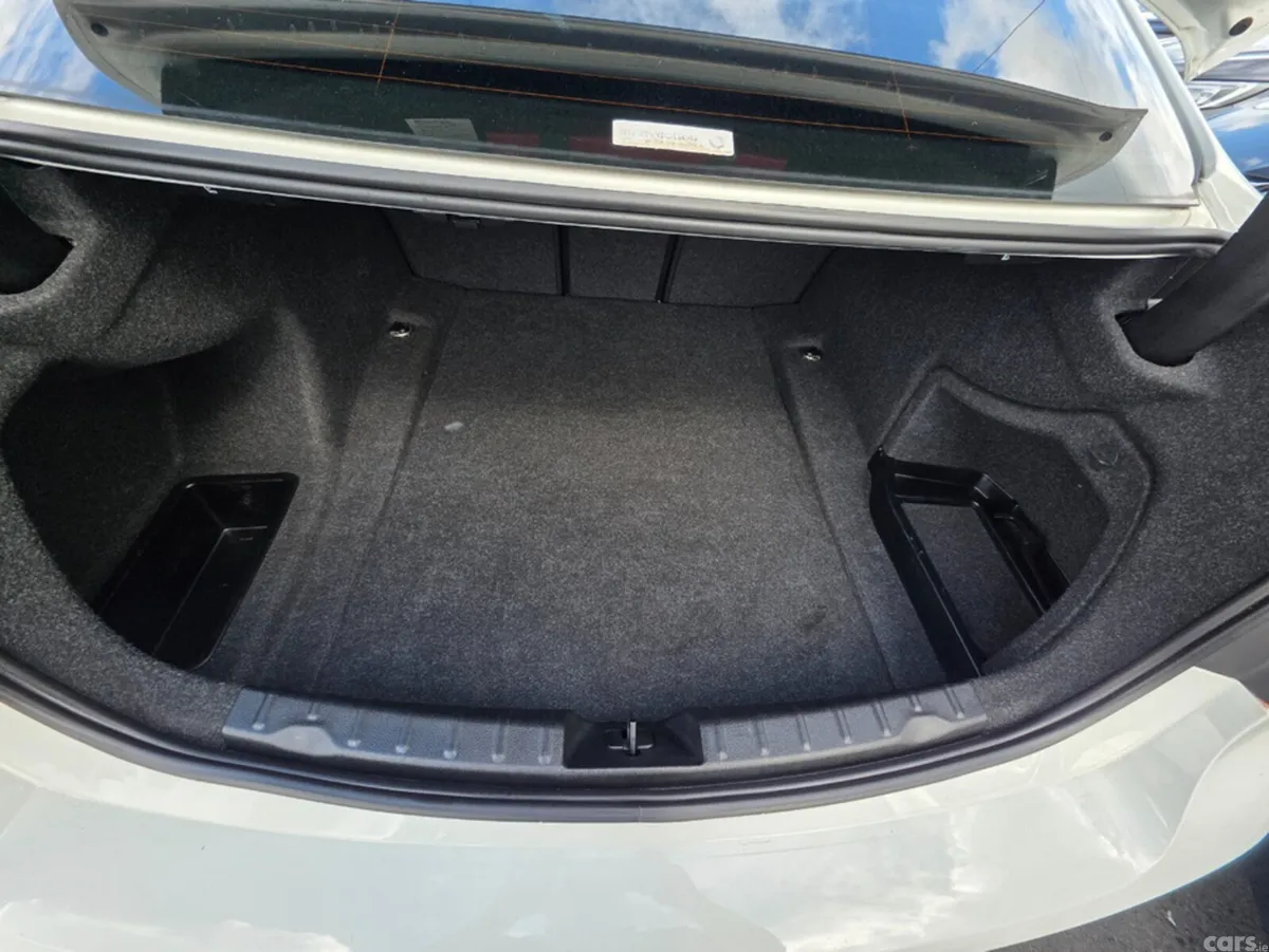 BMW 3-Series Saloon, Diesel, 2013, White