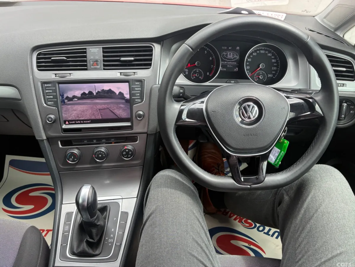Volkswagen Golf Hatchback, Petrol, 2016, Red