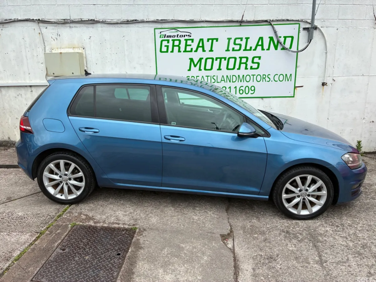 Volkswagen Golf Hatchback, Petrol, 2017, Blue