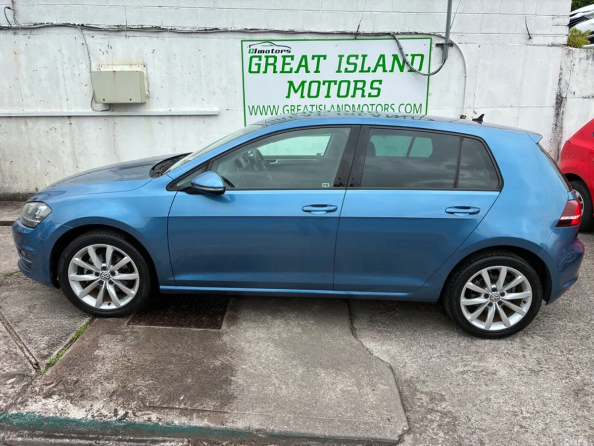 Volkswagen Golf Hatchback, Petrol, 2017, Blue