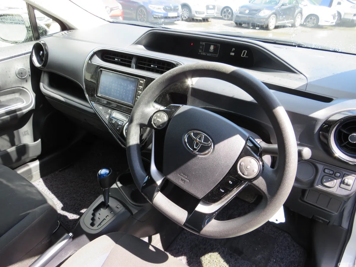 Toyota Aqua Hatchback, Petrol Hybrid, 2020, Silver