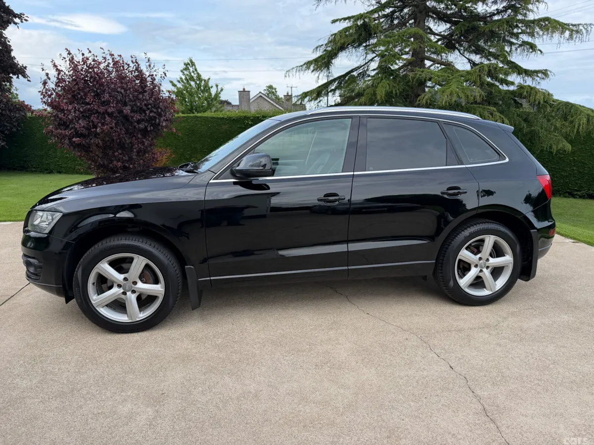 Audi Q5 SUV, Diesel, 2011, Black