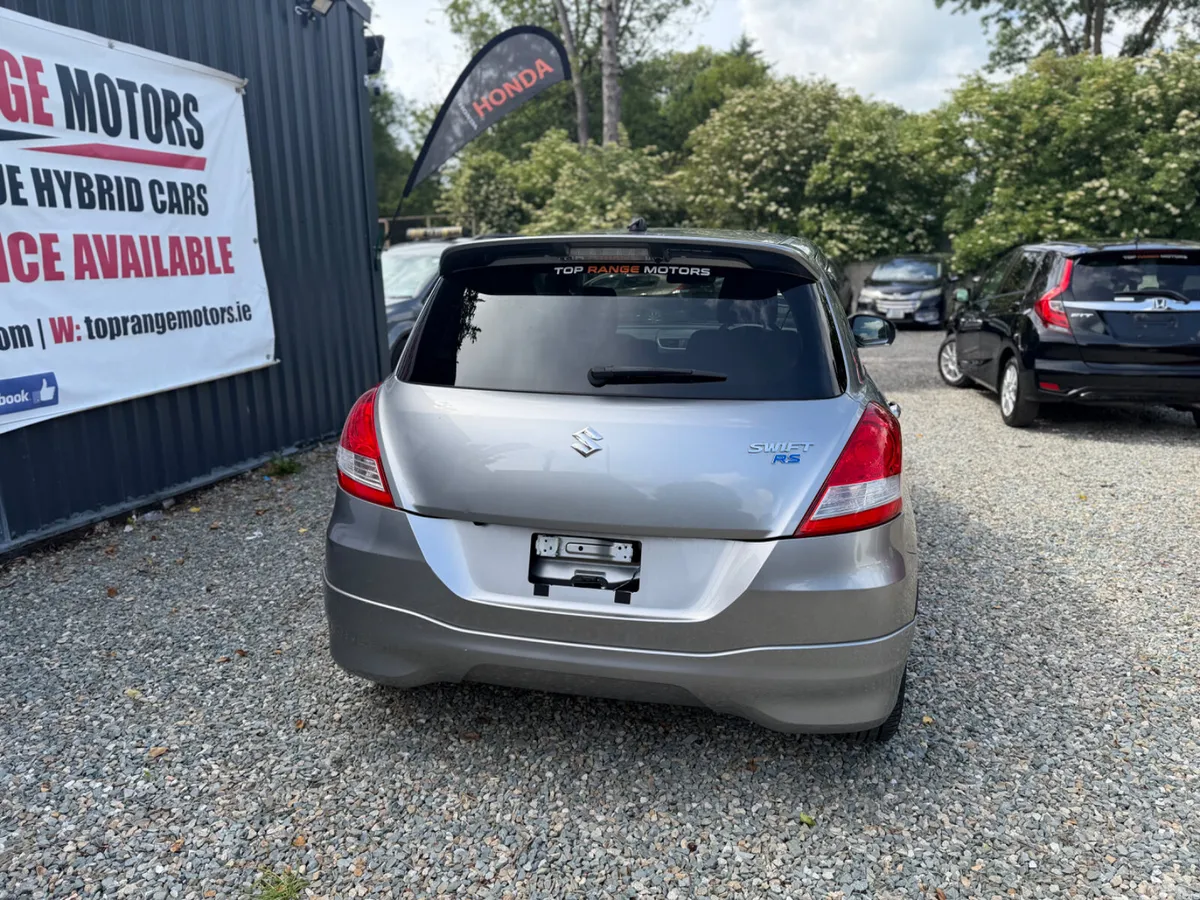 Suzuki Swift Hatchback, Petrol, 2016, Grey