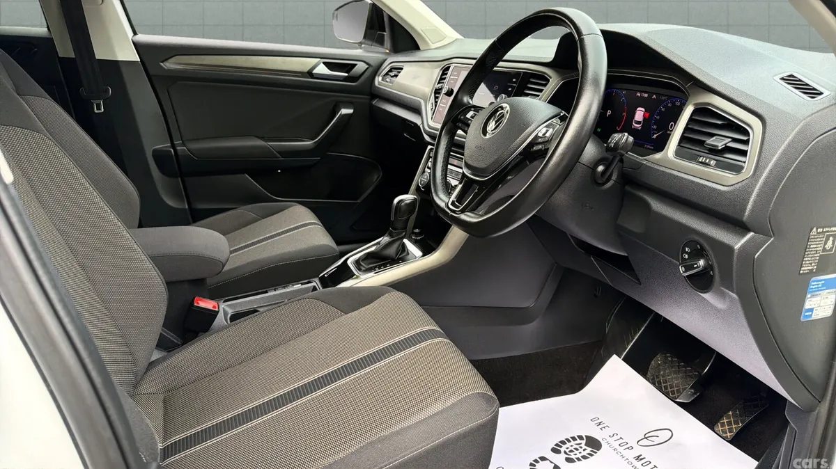 Volkswagen T-Roc Hatchback, Diesel, 2021, White