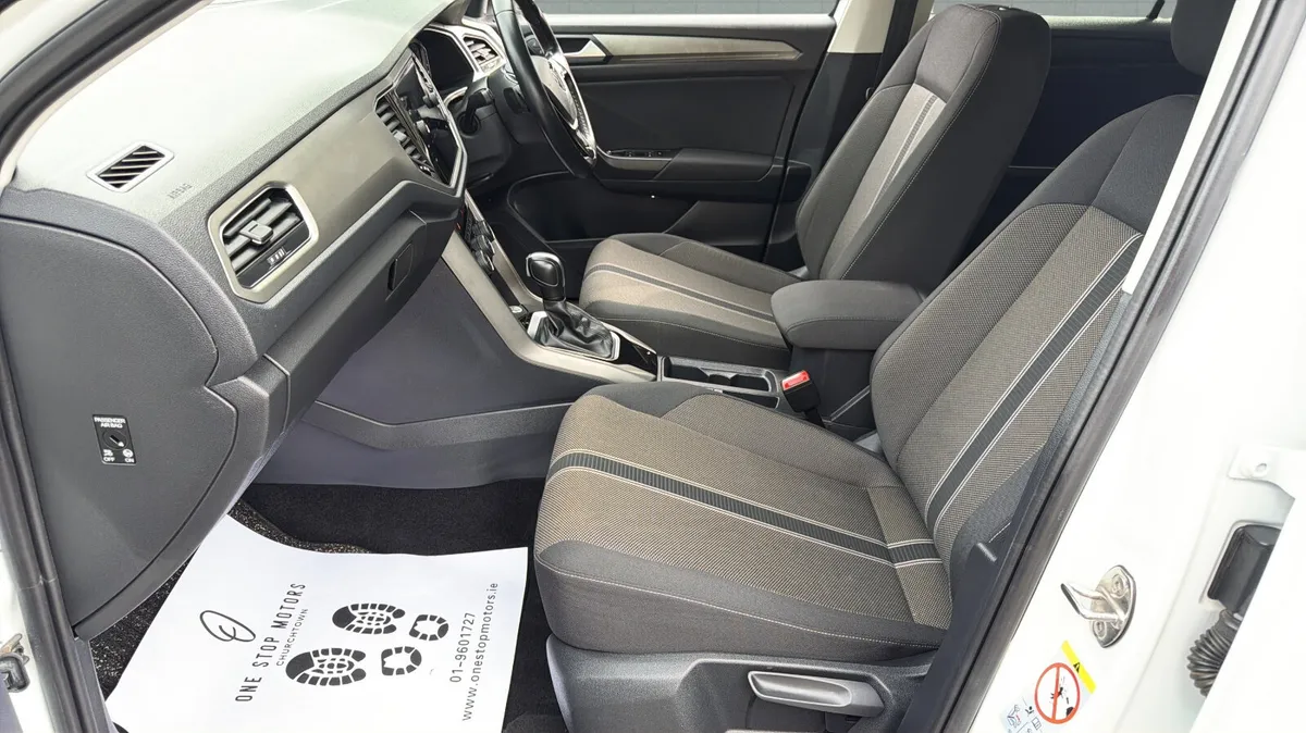 Volkswagen T-Roc Hatchback, Diesel, 2021, White
