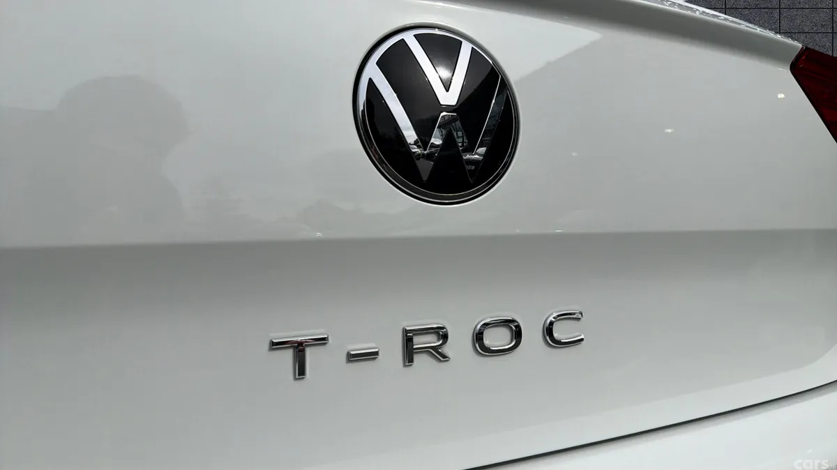 Volkswagen T-Roc Hatchback, Diesel, 2021, White