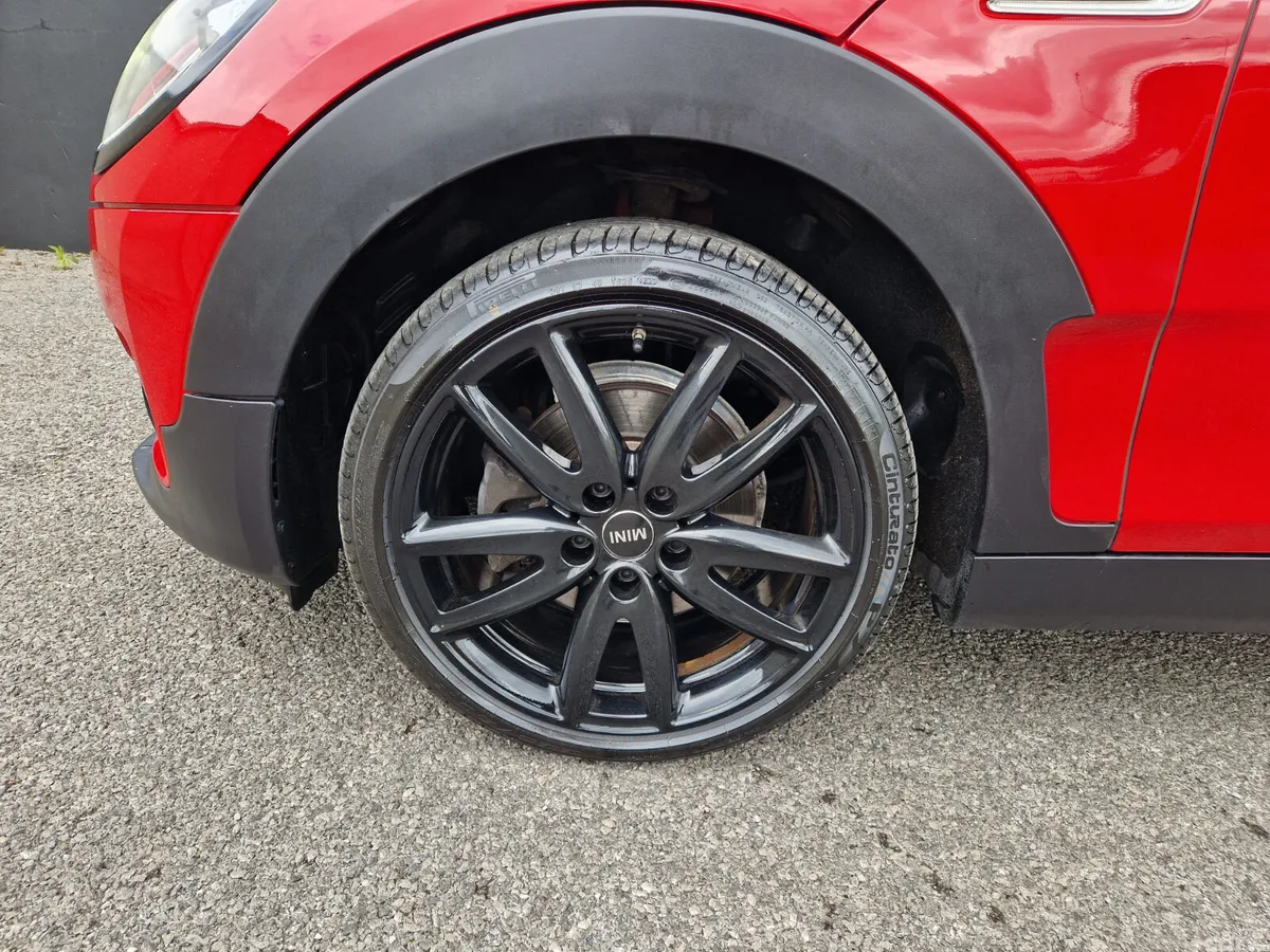 Mini Clubman Hatchback, Petrol, 2017, Red
