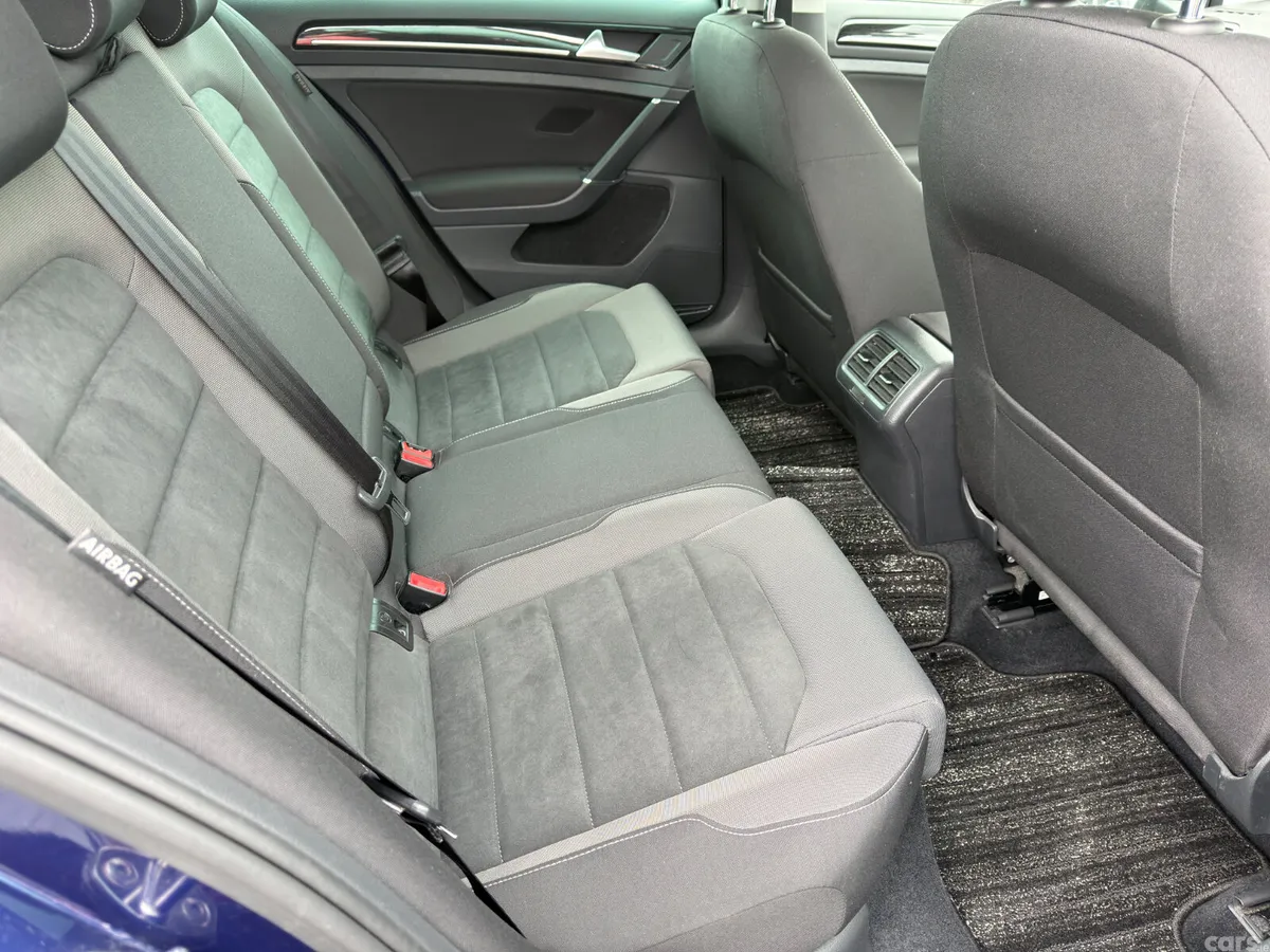 Volkswagen Golf Hatchback, Petrol, 2018, Blue