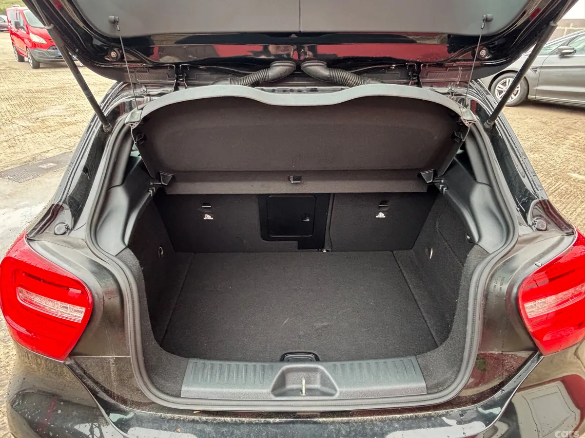 Mercedes-Benz A-Class Hatchback, Petrol, 2015, Black