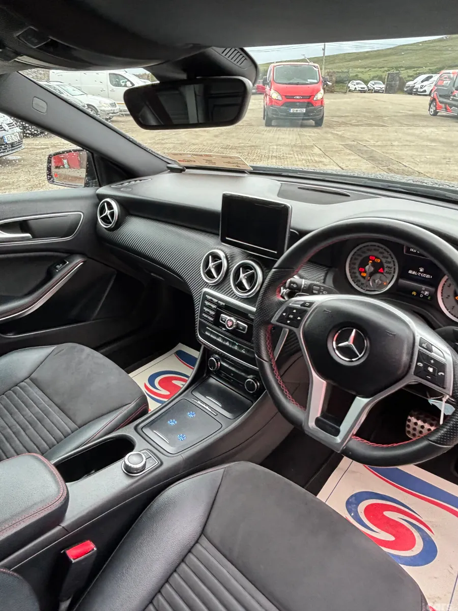 Mercedes-Benz A-Class Hatchback, Petrol, 2015, Black