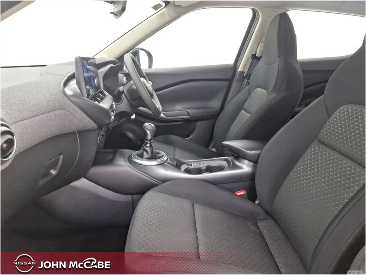 Nissan Juke MPV, Petrol, 2025, Grey