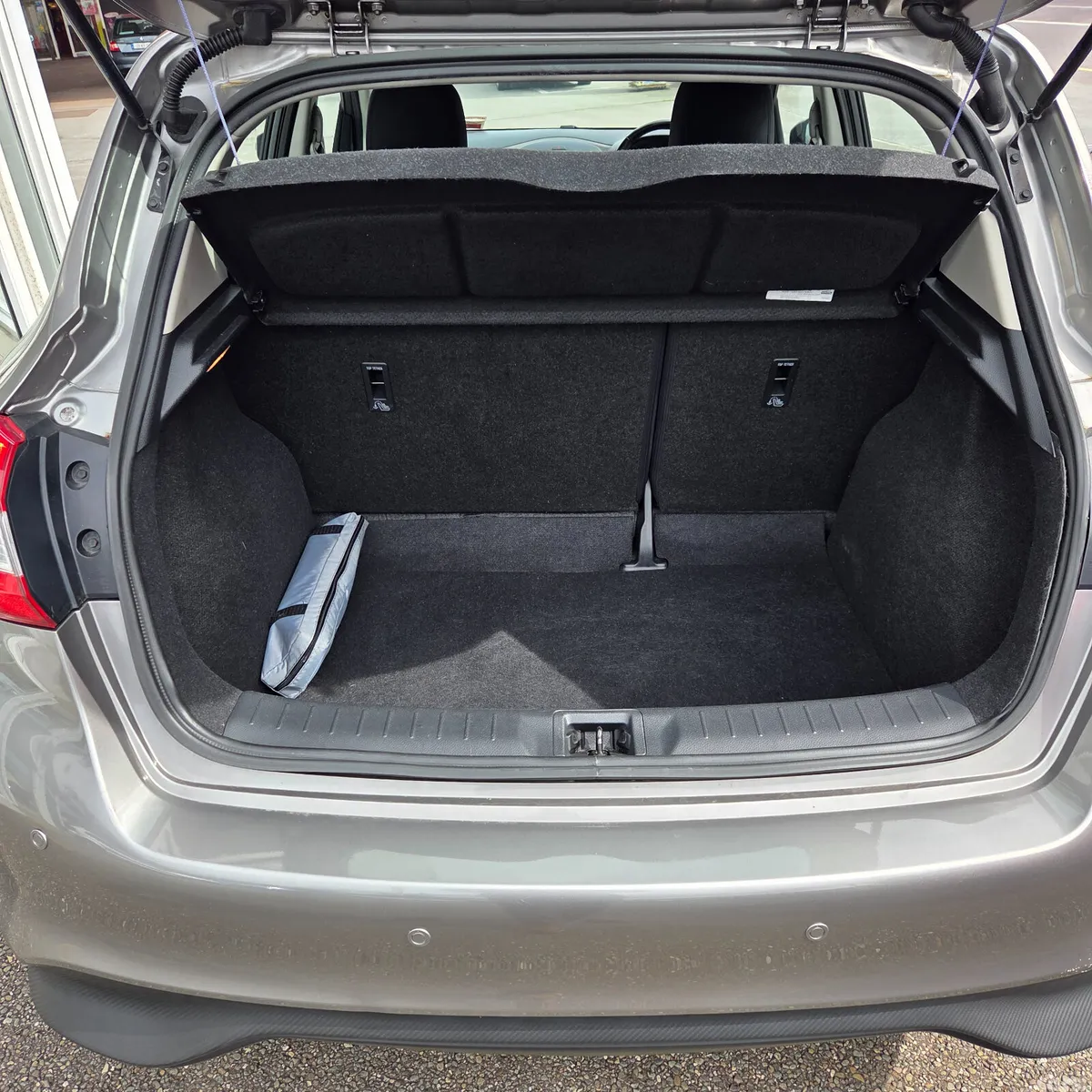 Nissan Pulsar Hatchback, Petrol, 2018, Grey