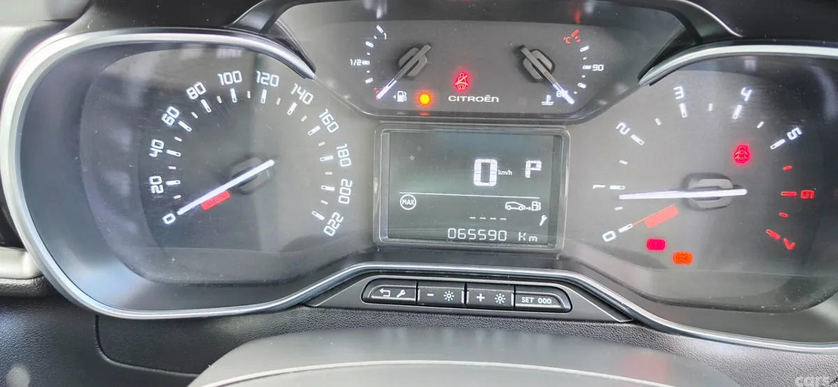 Citroen C3 Hatchback, Petrol, 2018, Green