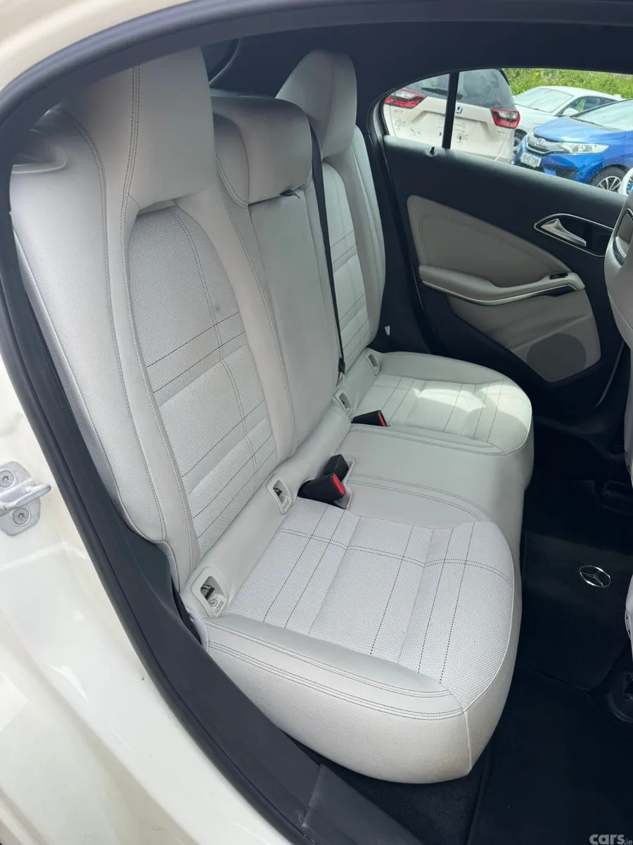 Mercedes-Benz A-Class Hatchback, Petrol, 2014, White