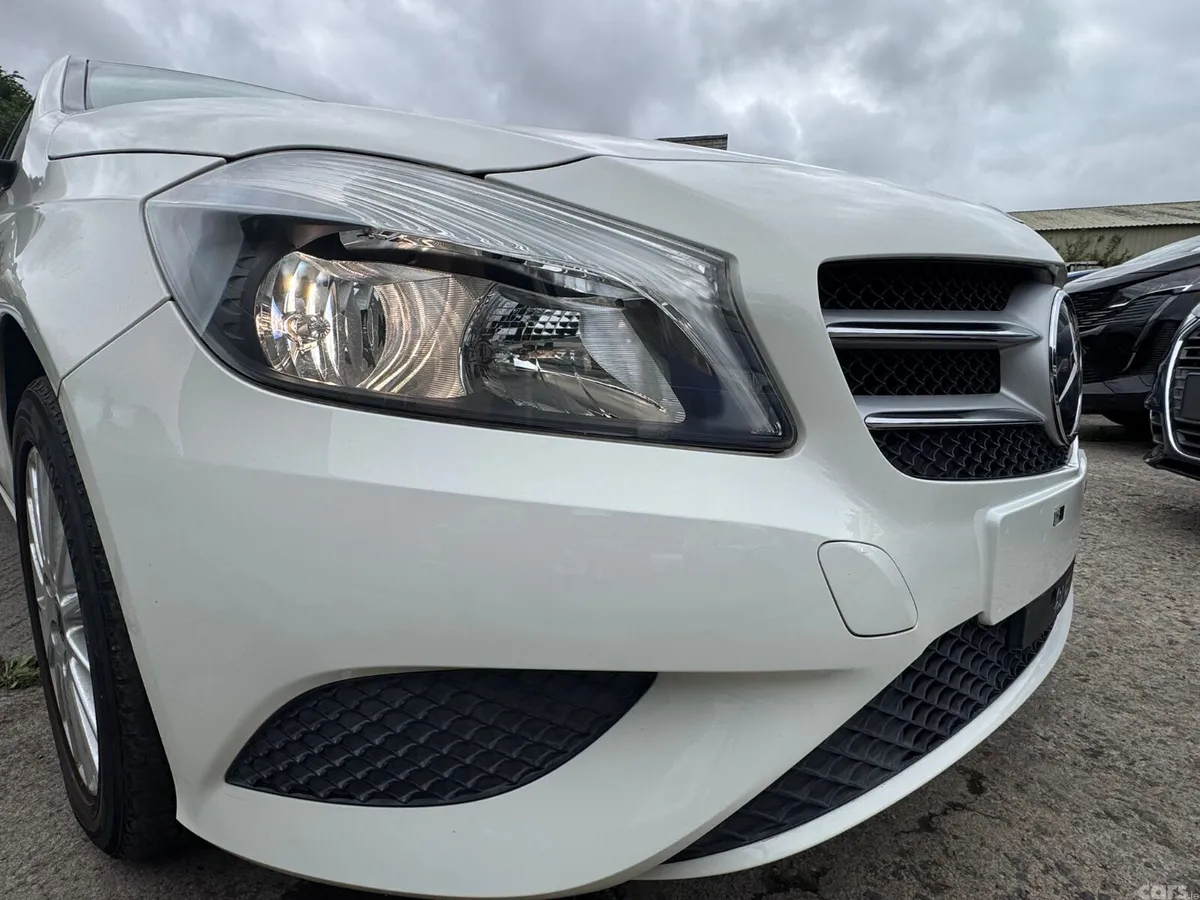 Mercedes-Benz A-Class Hatchback, Petrol, 2014, White