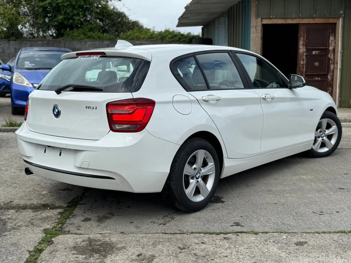 BMW 1-Series Hatchback, Petrol, 2015, White