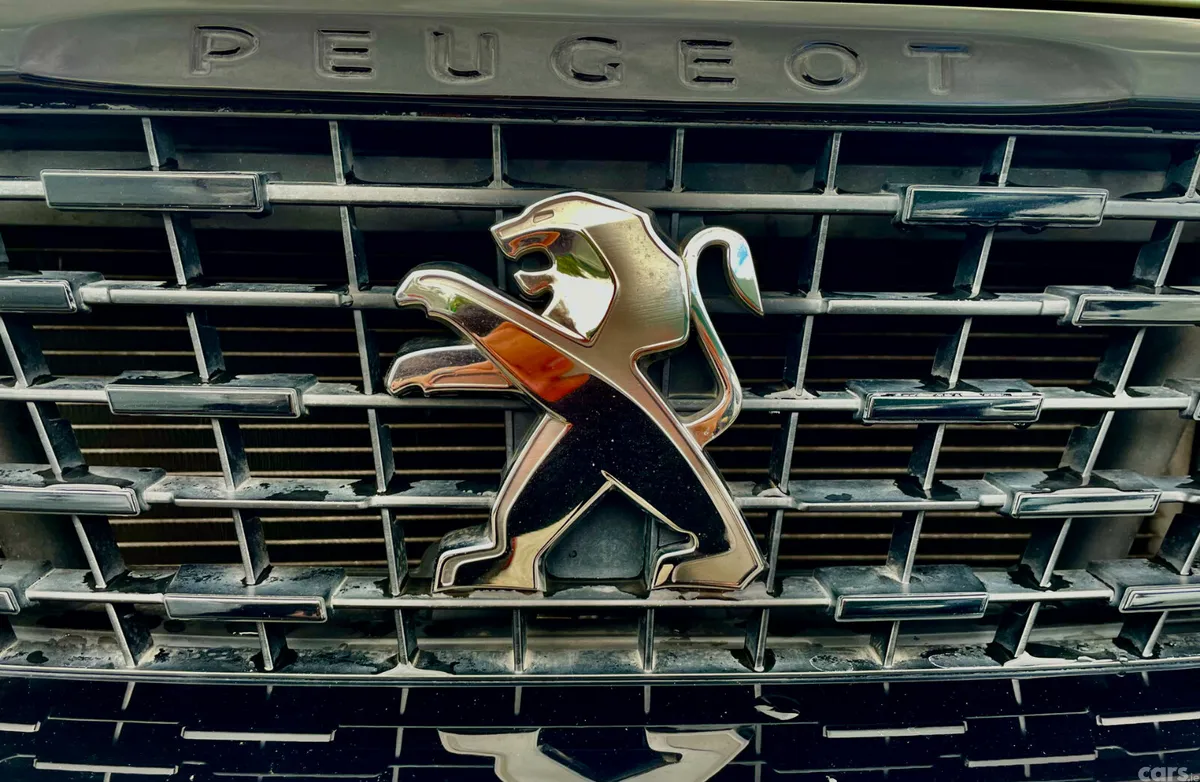 Peugeot 308 Hatchback, Petrol, 2018, White