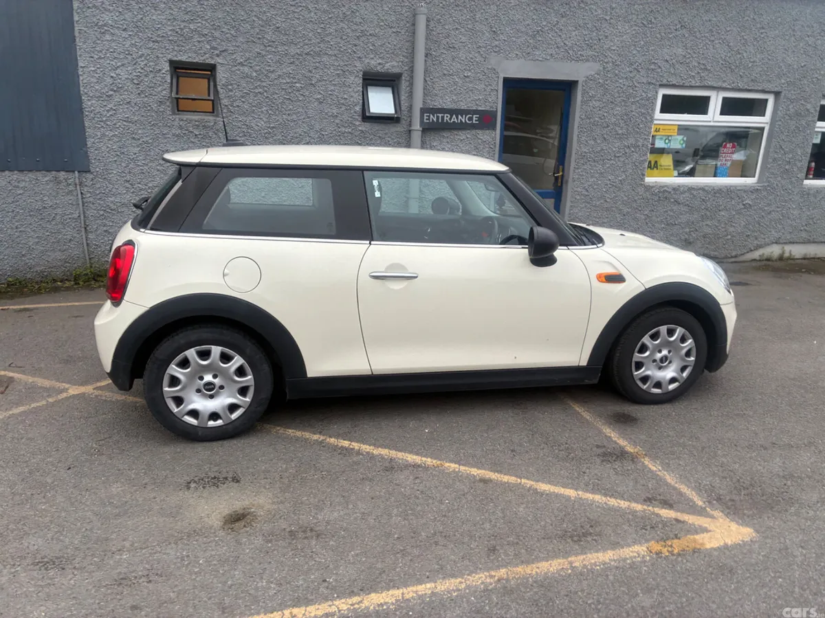 Mini One Hatchback, Diesel, 2016, White