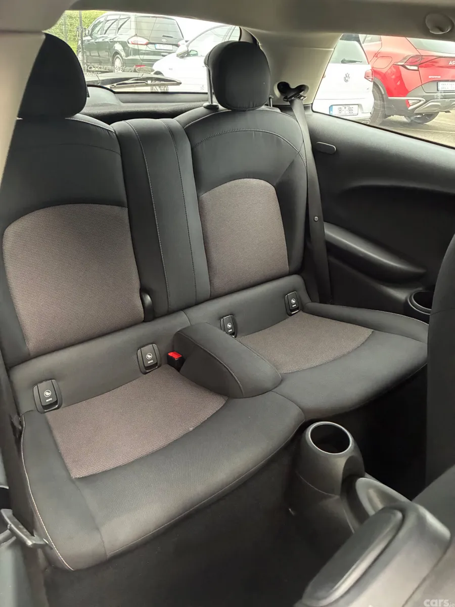 Mini One Hatchback, Diesel, 2016, White