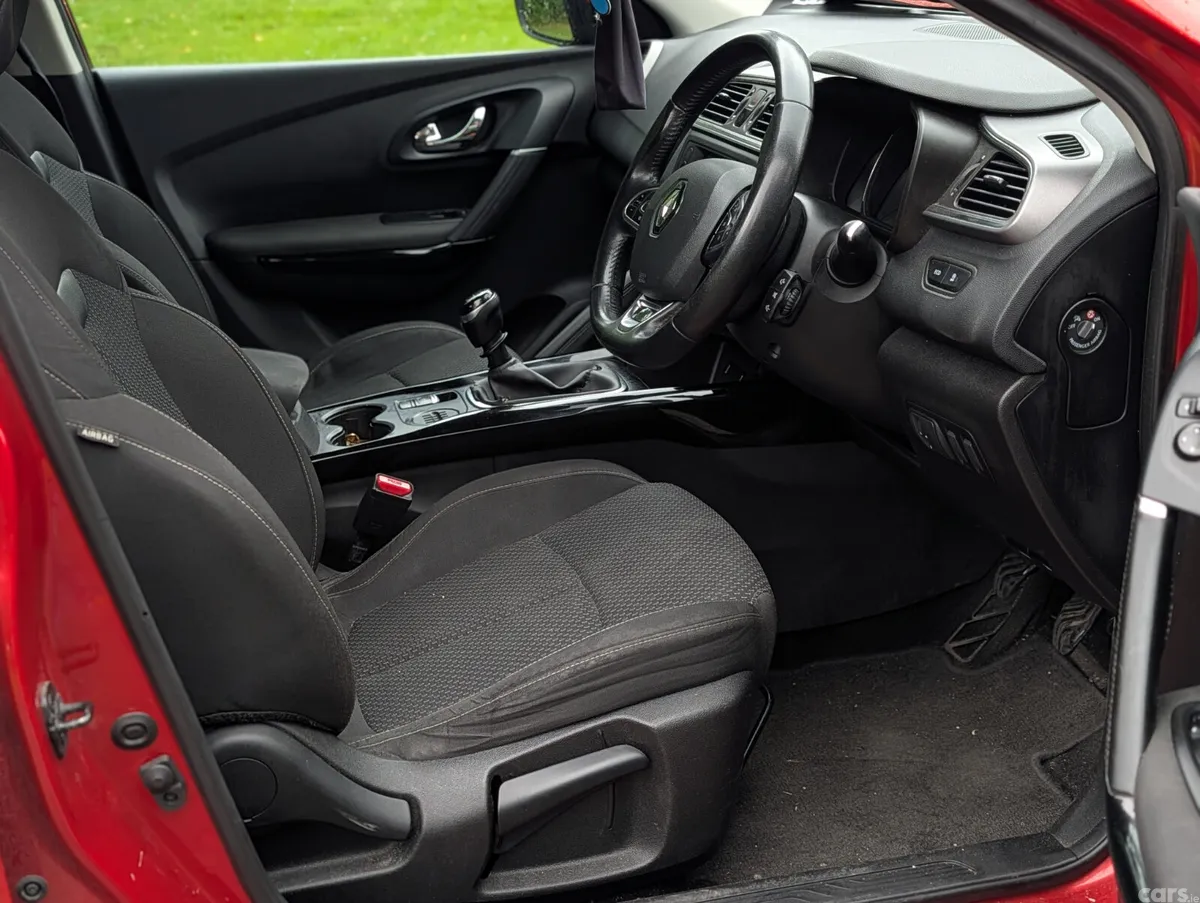 Renault Kadjar SUV, Diesel, 2015, Red