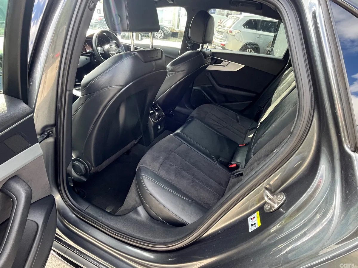Audi A4 Saloon, Diesel, 2018, Grey