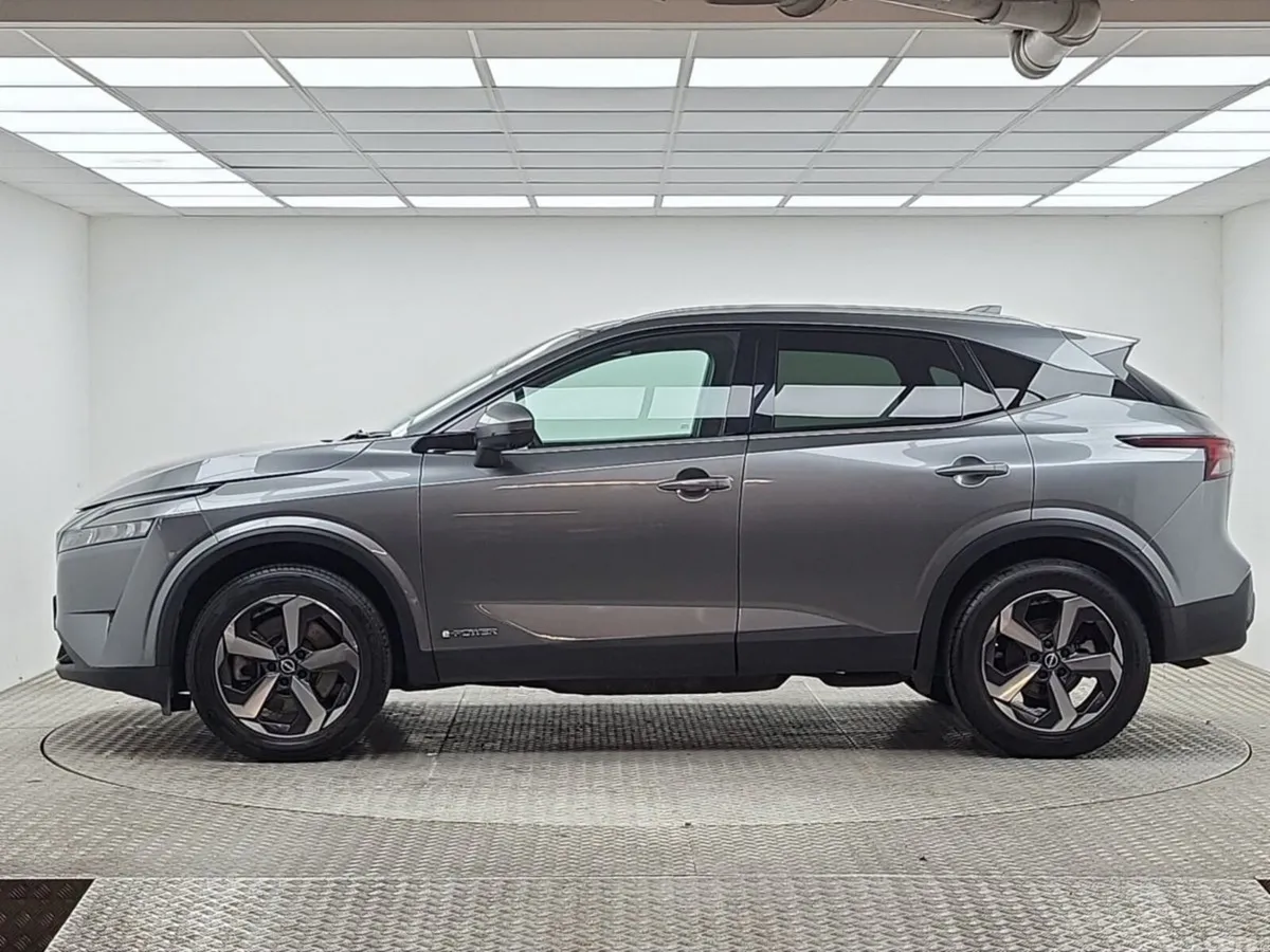 Nissan Qashqai MPV, Petrol, 2024, Grey