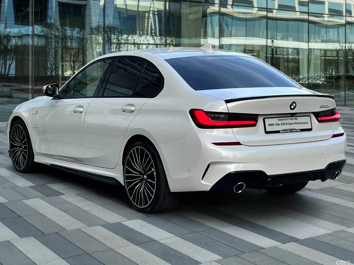 BMW 3-Series Saloon, Petrol Plug-in Hybrid, 2022, White