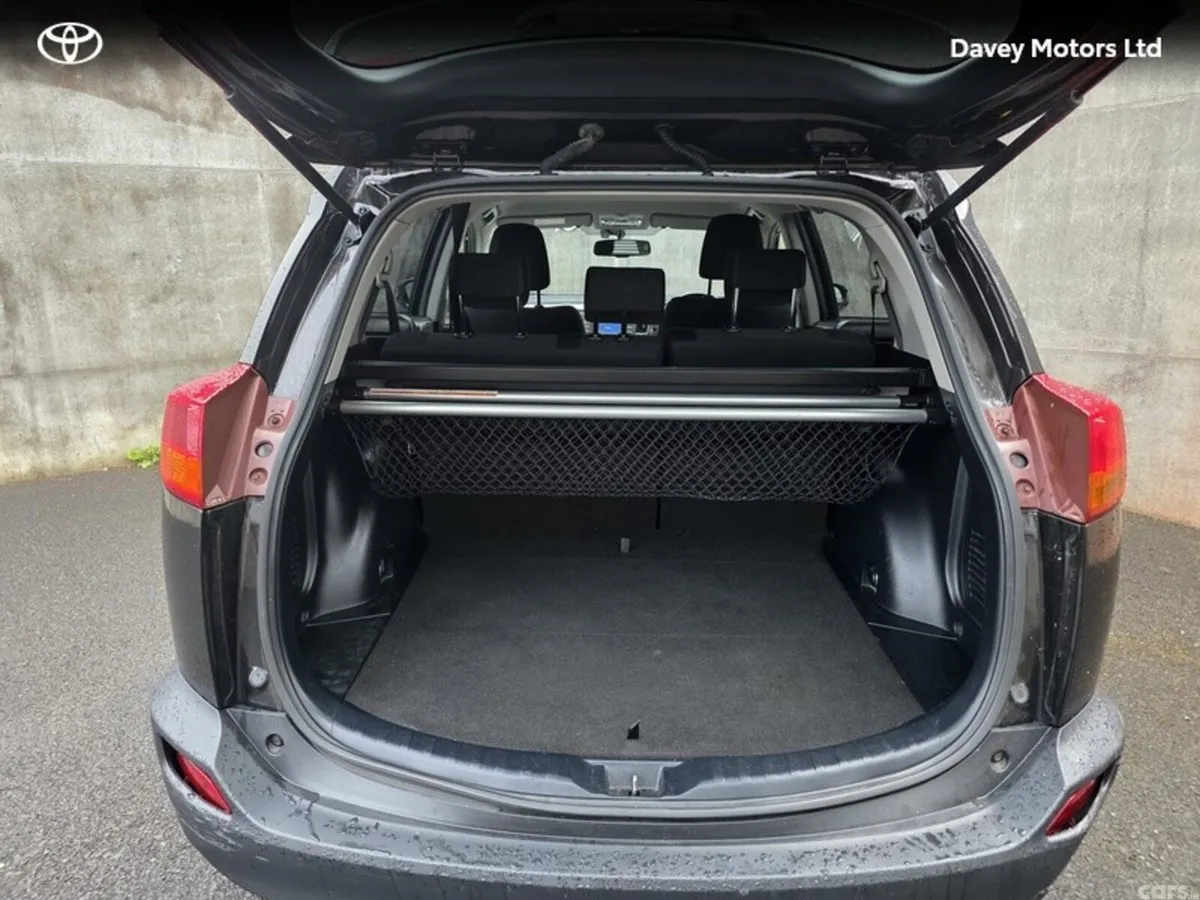 Toyota RAV4 SUV, Diesel, 2015, Black