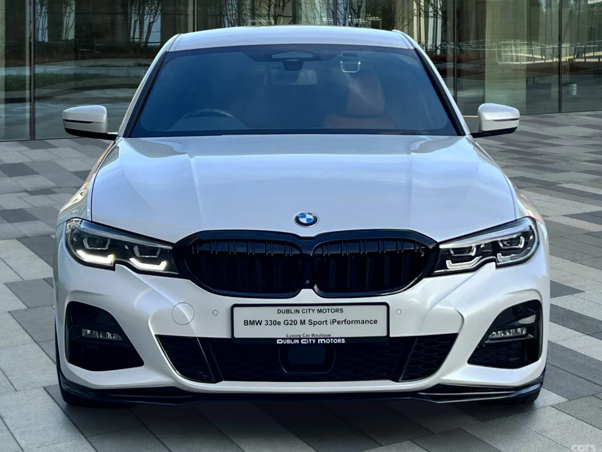 BMW 3-Series Saloon, Petrol Plug-in Hybrid, 2022, White