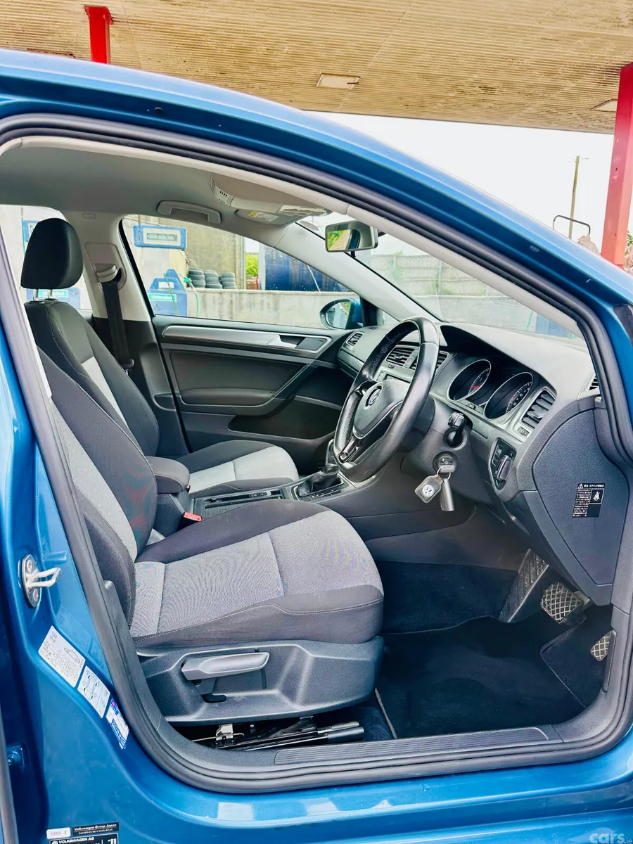 Volkswagen Golf Hatchback, Petrol, 2016, Blue