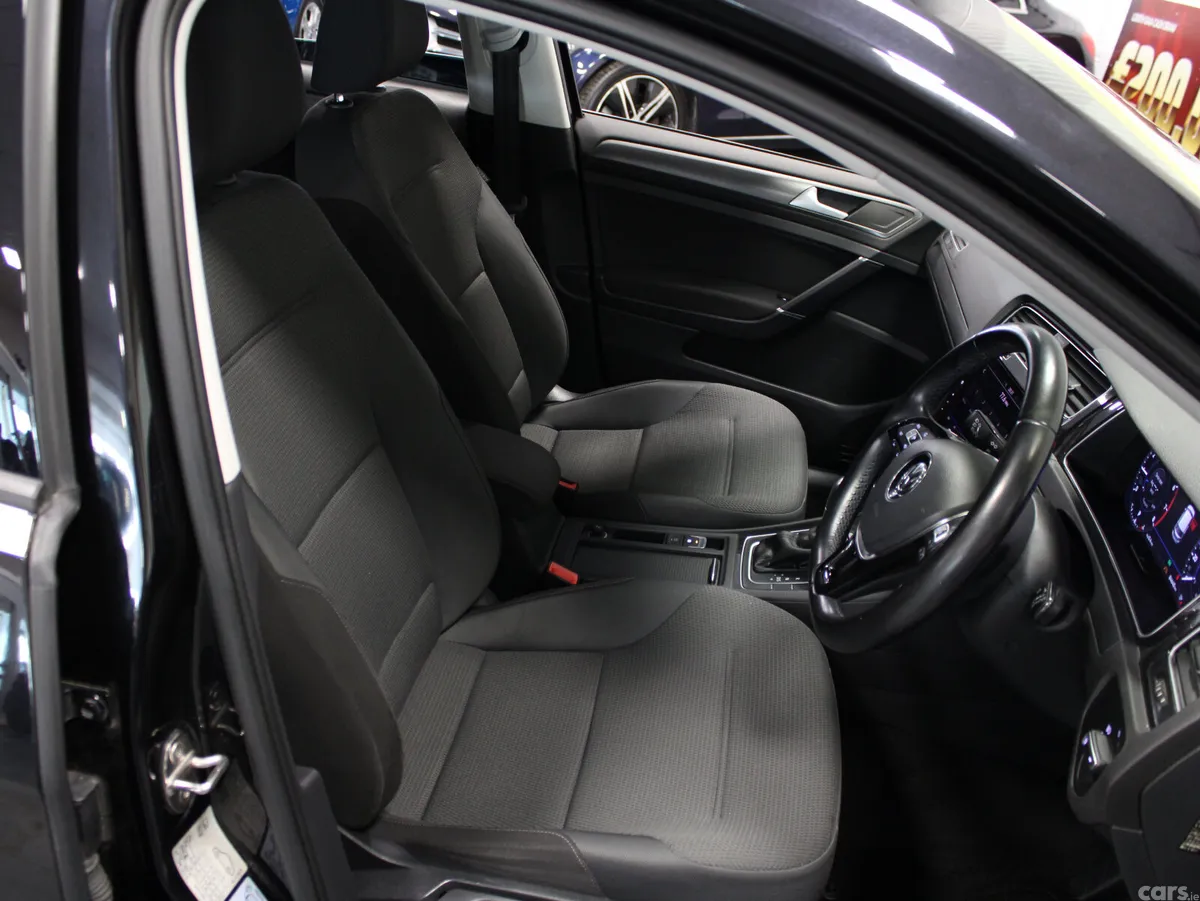 Volkswagen Golf Hatchback, Petrol, 2019, Black