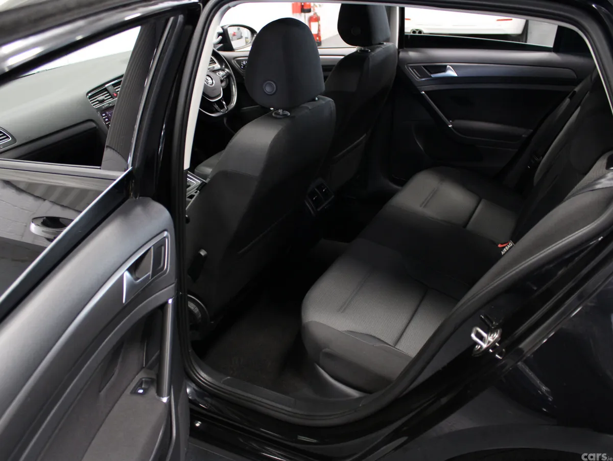 Volkswagen Golf Hatchback, Petrol, 2019, Black