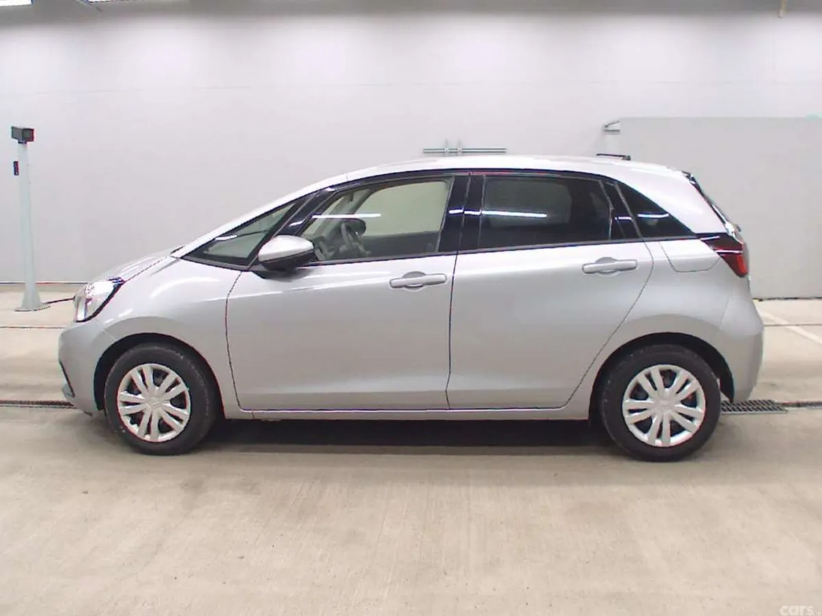 Honda Fit Hatchback, Petrol Hybrid, 2023, Silver