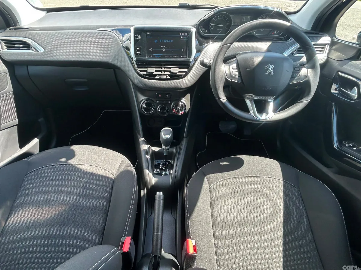 Peugeot 208 Hatchback, Petrol, 2017, Black