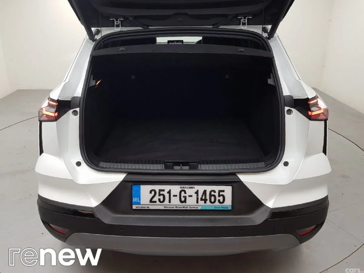 Renault Symbioz Hatchback, Petrol Hybrid, 2025, White