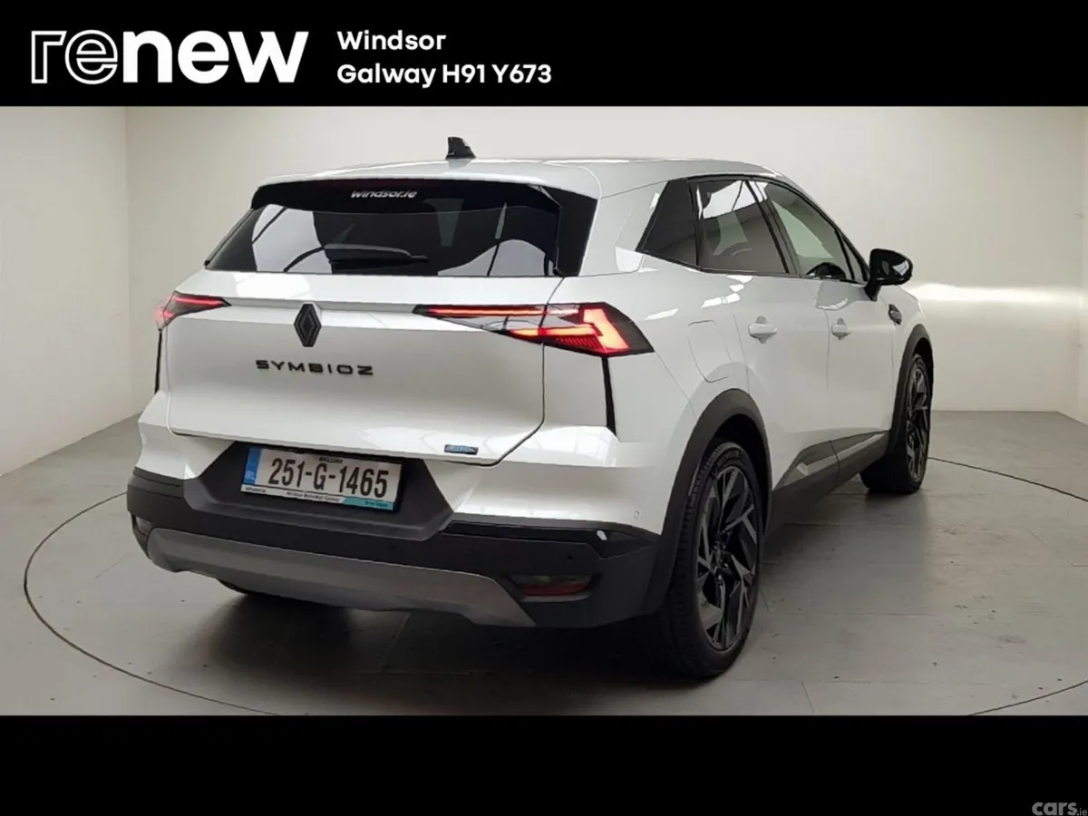 Renault Symbioz Hatchback, Petrol Hybrid, 2025, White