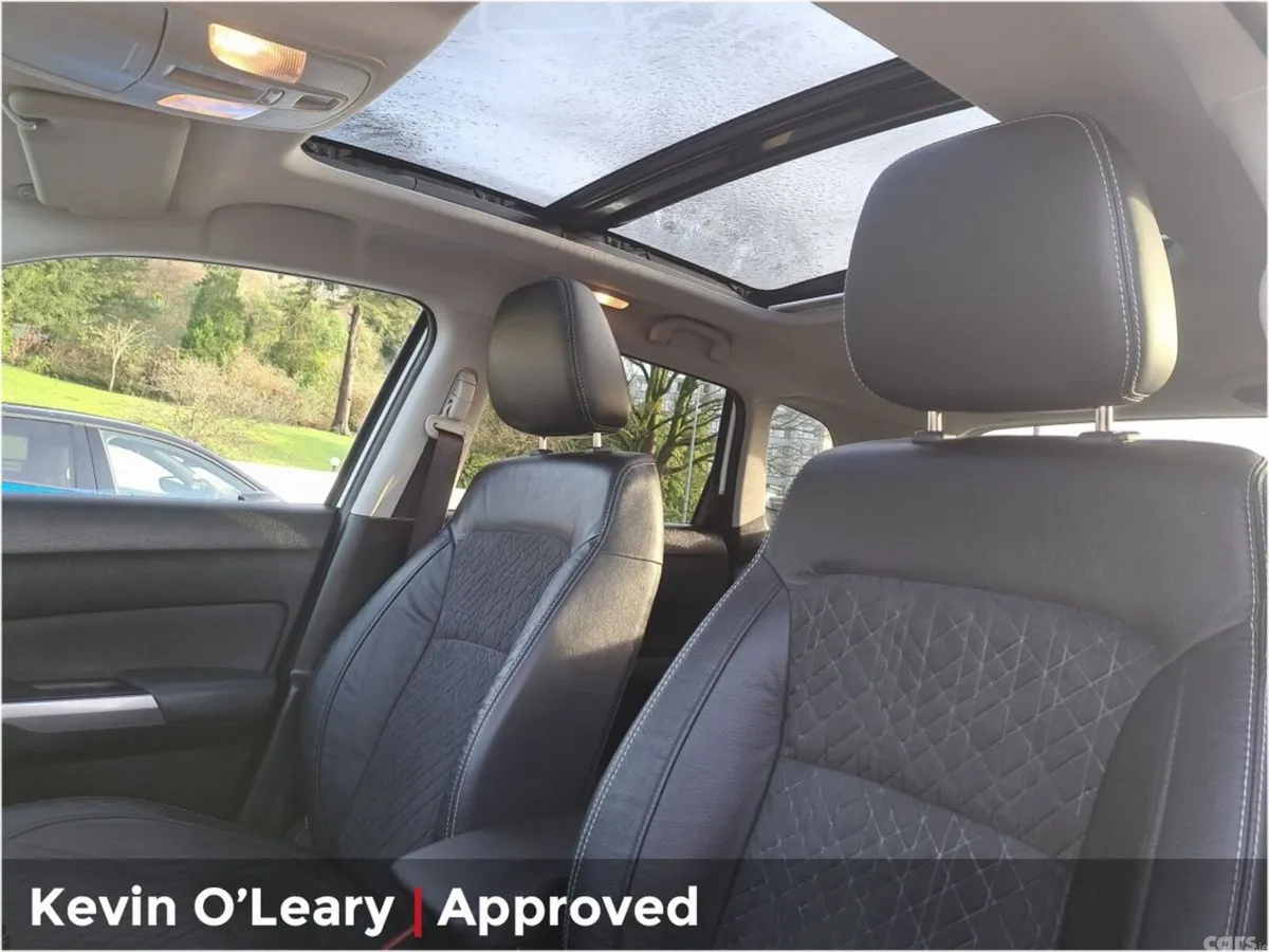 Suzuki Vitara SUV, Petrol, 2022, White