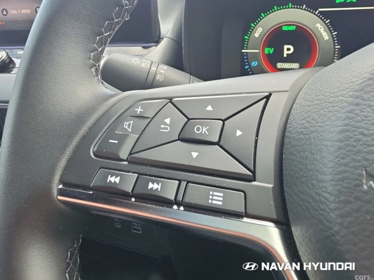 Nissan Juke SUV, Petrol Hybrid, 2026, Blue