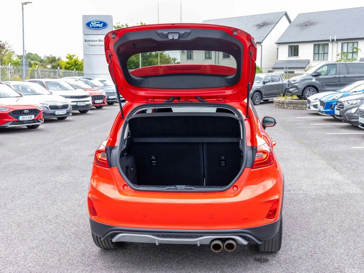 Ford Fiesta Hatchback, Petrol, 2019, Red