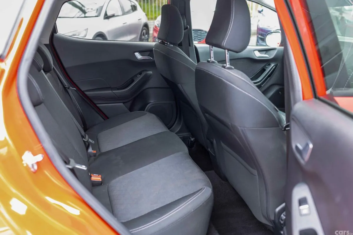 Ford Fiesta Hatchback, Petrol, 2019, Red