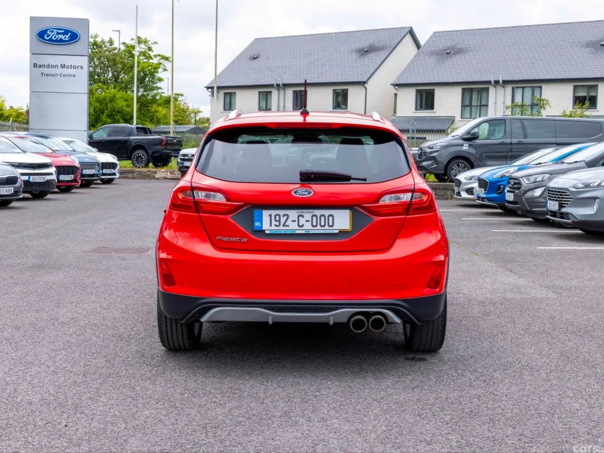 Ford Fiesta Hatchback, Petrol, 2019, Red
