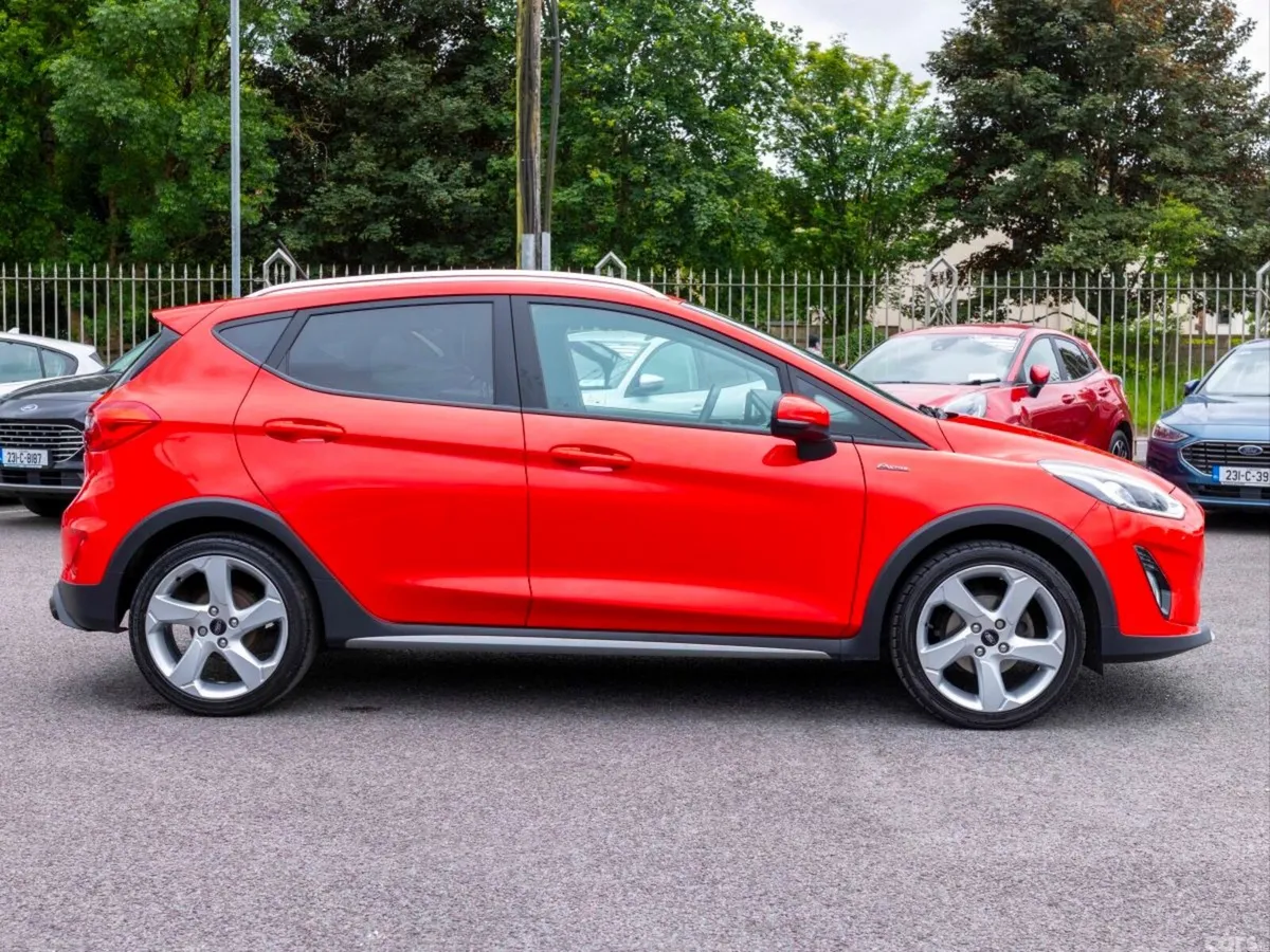 Ford Fiesta Hatchback, Petrol, 2019, Red