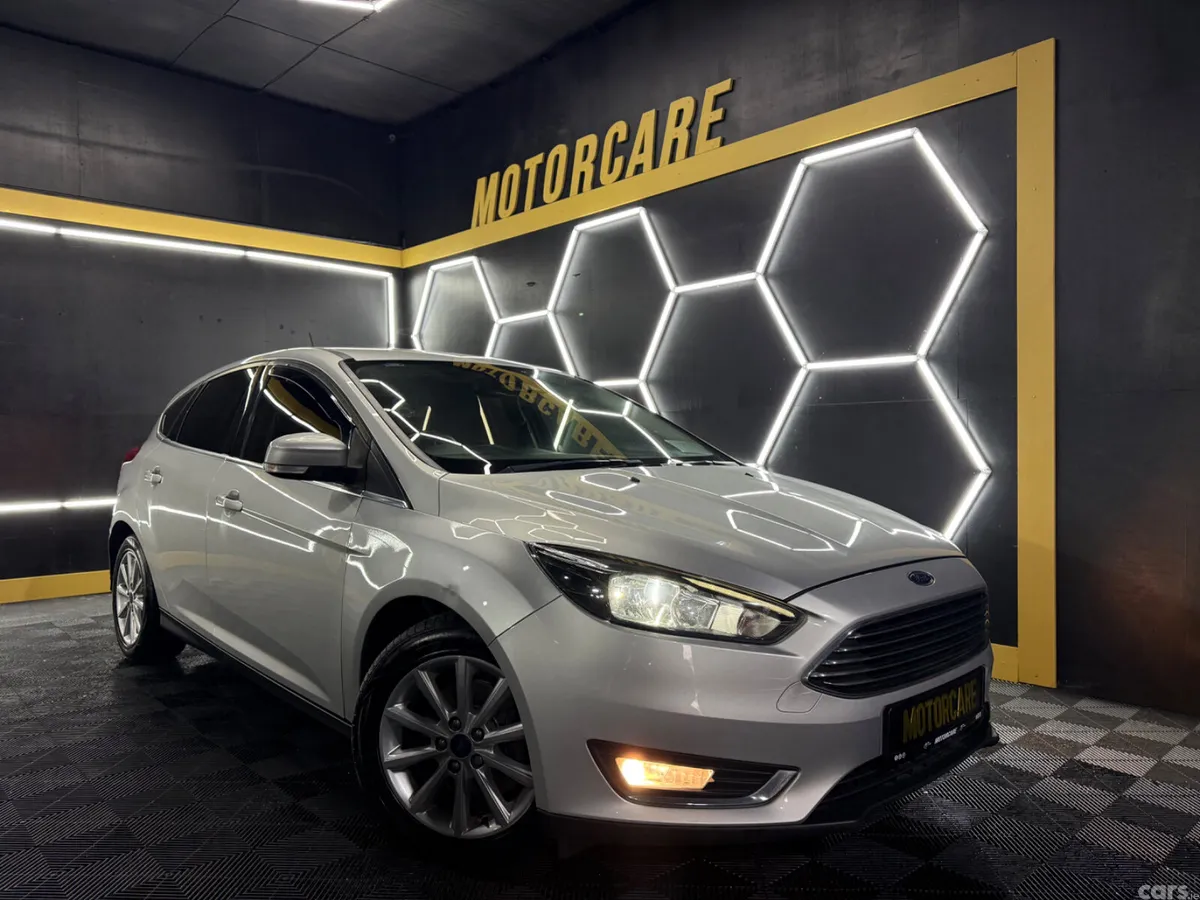 Ford Focus Hatchback, Diesel, 2017, Silver